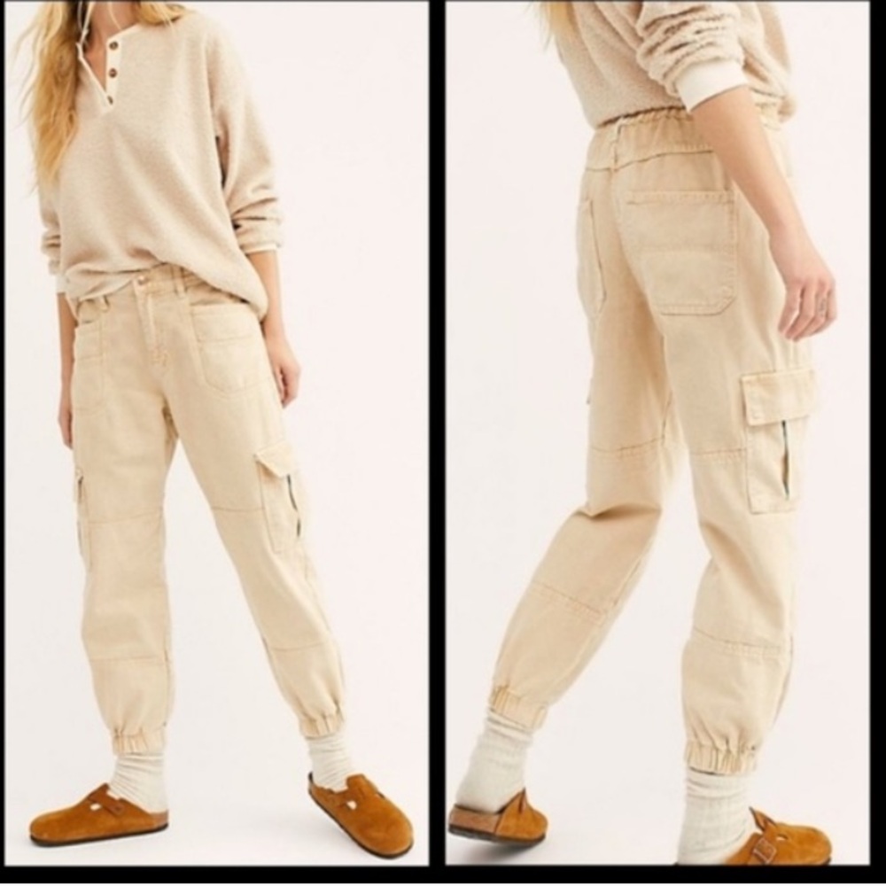 We The Free Cream Cargo Joggers